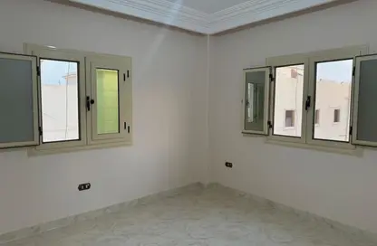 (بنتهاوس  (روف - 4 غرف نوم - 3 حمامات للايجار في شارع الشويفات - الحي الاول - التجمع الخامس - مدينة القاهرة الجديدة - القاهرة
