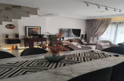 Townhouse - 3 Bedrooms - 3 Bathrooms for sale in Garden Residence - Hyde Park - New Cairo City - Cairo Townhouse - 3 Bedrooms - 3 Bathrooms for sale in Garden Residence - Hyde Park - New Cairo City - Cairo