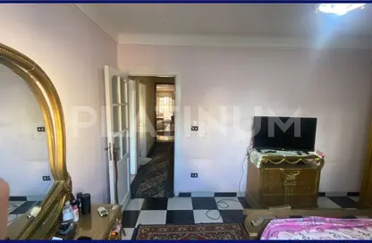 Apartment - 2 Bedrooms - 1 Bathroom for sale in Al Geish Road - Camp Chezar - Hay Wasat - Alexandria
