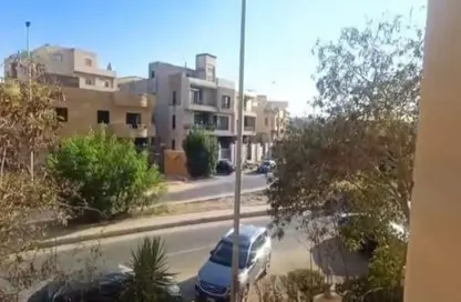 Apartment - 3 Bedrooms - 2 Bathrooms for sale in Aly Sharawy St. - Al Narges 5 - Al Narges - New Cairo City - Cairo