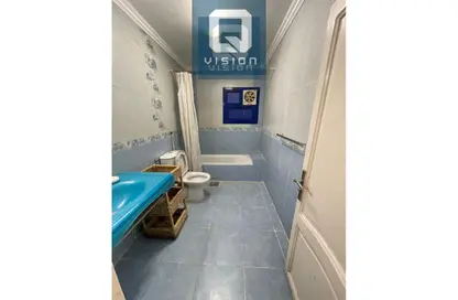 Apartment - 2 Bedrooms - 1 Bathroom for rent in 2nd Sector - Zahraa El Maadi - Hay El Maadi - Cairo
