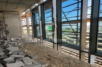 بناية كاملة - استوديو - 1 حمام للبيع في جولدن جيت - شارع التسعين الجنوبي - التجمع الخامس - مدينة القاهرة الجديدة - القاهرة