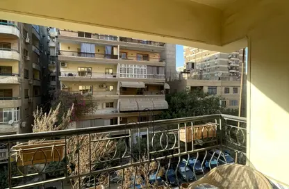شقة - 3 غرف نوم - 2 حمامات للبيع في شارع هشام لبيب - المنطقة الثامنة - مدينة نصر - القاهرة