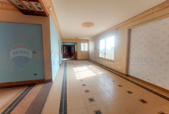 8185607 - Property Image 3