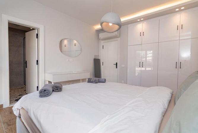 8377824 - Property Image 2