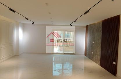 شقة - 3 غرف نوم - 3 حمامات للبيع في شارع الاسراء - المهندسين - الجيزة