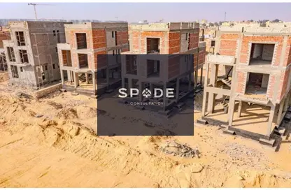 Twin House - 4 Bedrooms - 3 Bathrooms for sale in Stei8ht - The 1st Settlement - New Cairo City - Cairo