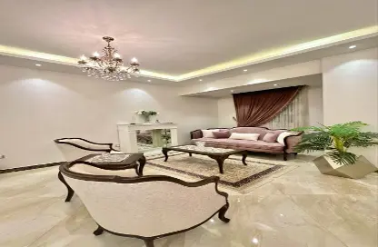 Apartment - 3 Bedrooms - 2 Bathrooms for sale in Al Sadat Axis - The 1st Settlement - New Cairo City - Cairo