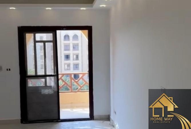 8221296 - Property Image 3