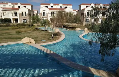 فيلا - 8 غرف نوم - 6 حمامات للبيع في ديفينا جاردنز - الحي الثالث غرب - مدينة الشروق - القاهرة
