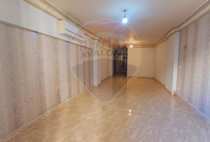 7915420 - Property Image 2