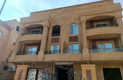 Apartment - 4 Bedrooms - 3 Bathrooms for sale in El Yasmeen 7 - El Yasmeen - New Cairo City - Cairo
