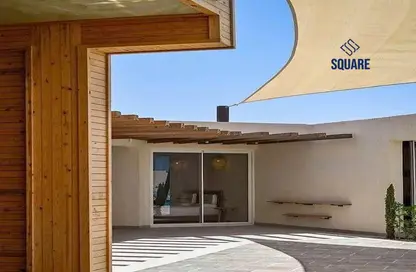 منزل مزدوج - 5 غرف نوم - 5 حمامات للبيع في دايركشن وايت - راس الحكمة - الساحل الشمالي