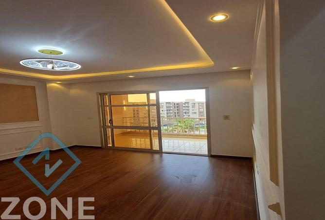 8378031 - Property Image 3