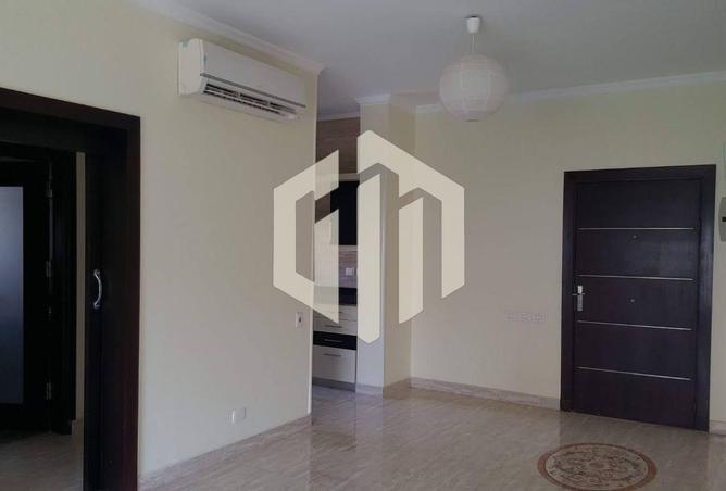 8192602 - Property Image 2