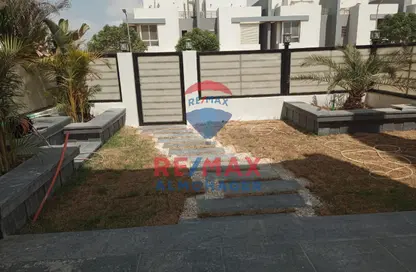 Villa - 4 Bedrooms - 5 Bathrooms for rent in Hyde Park - 5th Settlement Compounds - The 5th Settlement - New Cairo City - Cairo