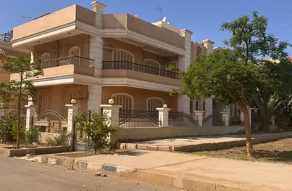 Villa - 7+ Bedrooms - 7+ Bathrooms for sale in 1st Neighborhood - 1st District West - Shorouk City - Cairo