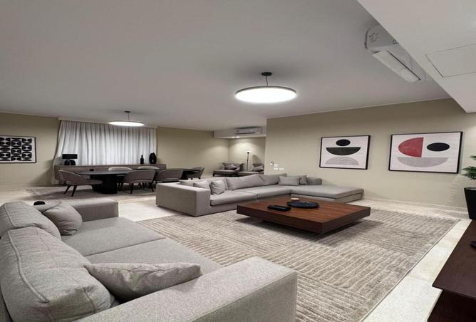 8184493 - Property Main Image