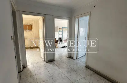 Apartment - 3 Bedrooms - 1 Bathroom for sale in Ard El Golf - Heliopolis - Masr El Gedida - Cairo