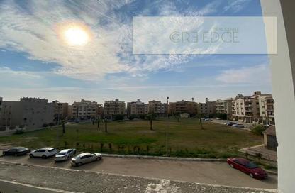 شقة - 3 غرف نوم - 2 حمامات للبيع في طريق بيفرلي هيلز - الحي السابع عشر - الشيخ زايد - الجيزة