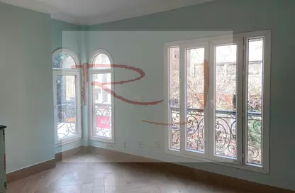 شقة - 3 غرف نوم - 3 حمامات للايجار في شارع العراق - المهندسين - الجيزة