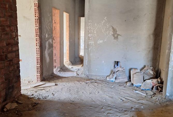 8240008 - Property Image 2