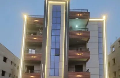 شقة - 3 غرف نوم - 3 حمامات للبيع في المنطقة ب - حى جنوب الاكايمية - مدينة القاهرة الجديدة - القاهرة