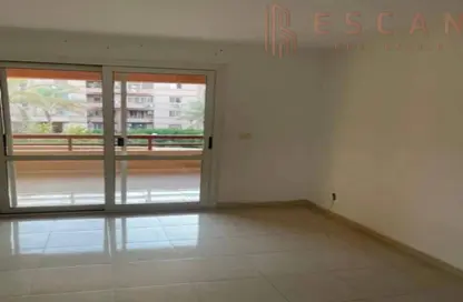 شقة - 2 غرف نوم - 1 حمام للبيع في شارع عمر بن الخطاب - الرحاب المرحلة الرابعة - الرحاب - مدينة القاهرة الجديدة - القاهرة