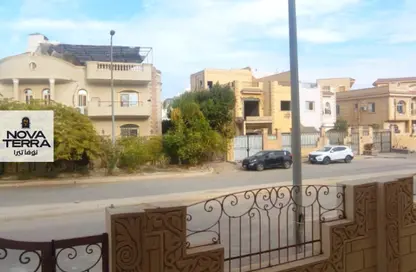 Apartment - 3 Bedrooms - 2 Bathrooms for sale in Al Bostan St. - 9th District - Sheikh Zayed City - Giza