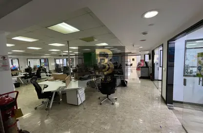 نصف طابق - استوديو - 2 حمامات للايجار في شارع التسعين الجنوبي - التجمع الخامس - مدينة القاهرة الجديدة - القاهرة