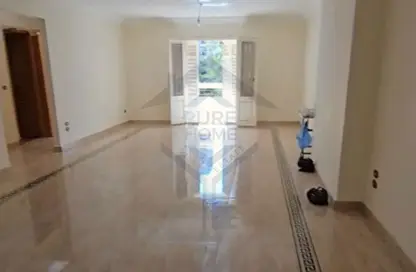 Apartment - 3 Bedrooms - 3 Bathrooms for rent in Abou Quer Road - Zezenia - Hay Sharq - Alexandria