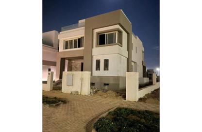 Villa - 5 Bedrooms - 4 Bathrooms for sale in Hyde Park - 5th Settlement Compounds - The 5th Settlement - New Cairo City - Cairo