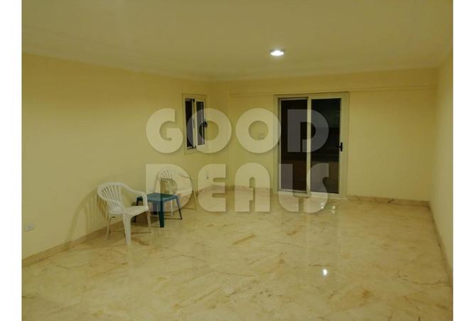 8176055 - Property Image 2