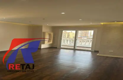 Duplex - 6 Bedrooms - 4 Bathrooms for sale in Abbas Al Akkad St. - 1st Zone - Nasr City - Cairo