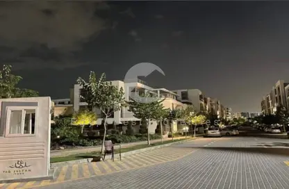 Apartment - 4 Bedrooms - 3 Bathrooms for sale in Taj City - 5th Settlement Compounds - The 5th Settlement - New Cairo City - Cairo