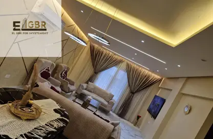 شقة - 2 غرف نوم - 2 حمامات للبيع في تاج سلطان - الطريق الدائري - القاهرة