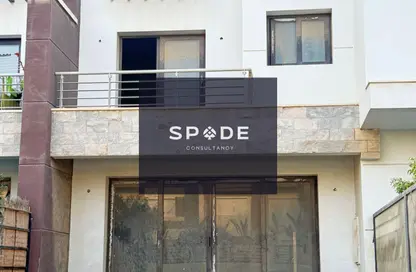 Townhouse - 3 Bedrooms - 4 Bathrooms for sale in Garden Residence - Hyde Park - New Cairo City - Cairo