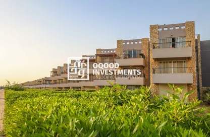 Chalet - 2 Bedrooms - 2 Bathrooms for sale in Blumar - Al Ain Al Sokhna - Suez
