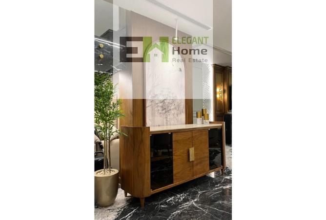8041553 - Property Image 3