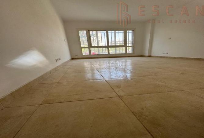 8233825 - صورة العقار 2