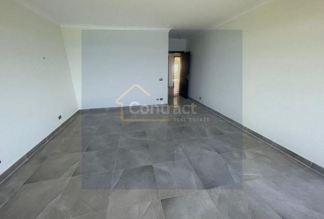 8016586 - Property Image 2