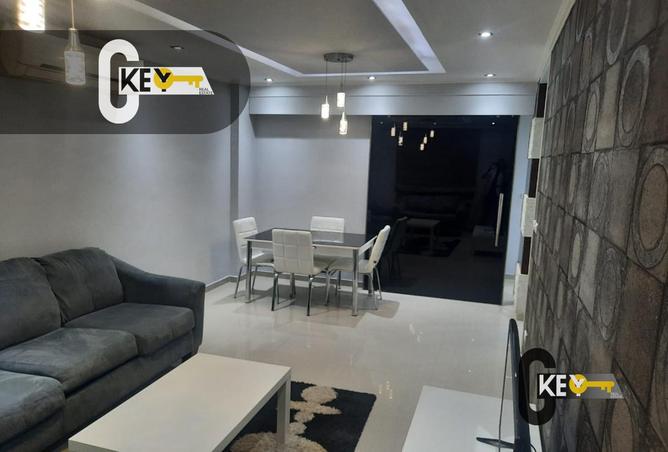 8042899 - Property Image 2