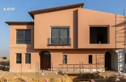 Townhouse - 5 Bedrooms - 4 Bathrooms for sale in Village West - Sheikh Zayed Compounds - Sheikh Zayed City - Giza