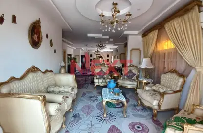 Apartment - 3 Bedrooms - 3 Bathrooms for sale in Shaarawy St. - Laurent - Hay Sharq - Alexandria