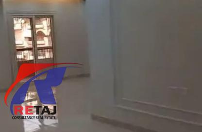 Apartment - 3 Bedrooms - 2 Bathrooms for rent in Al Sheikh Mohammed Al Nadi St. - 6th Zone - Nasr City - Cairo