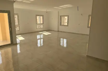 Office Space - Studio - 2 Bathrooms for rent in El Banafseg Apartment Buildings - El Banafseg - New Cairo City - Cairo