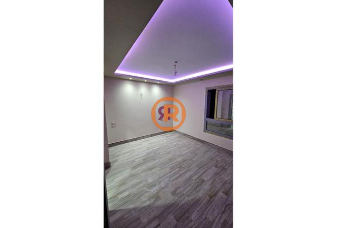 8369110 - Property Image 3