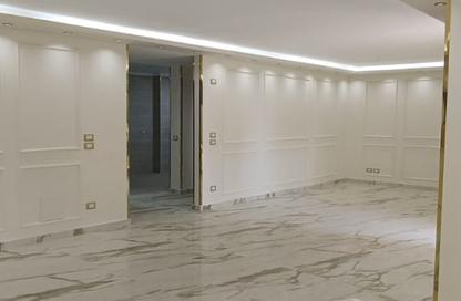 Apartment - 3 Bedrooms - 2 Bathrooms for sale in Asmaa Fahmy St. - Ard El Golf - Heliopolis - Masr El Gedida - Cairo