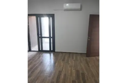 Apartment - 2 Bedrooms - 2 Bathrooms for sale in El Patio Oro - 5th Settlement Compounds - The 5th Settlement - New Cairo City - Cairo