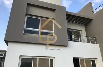 Townhouse - 4 Bedrooms - 4 Bathrooms for sale in Etapa - Sheikh Zayed Compounds - Sheikh Zayed City - Giza